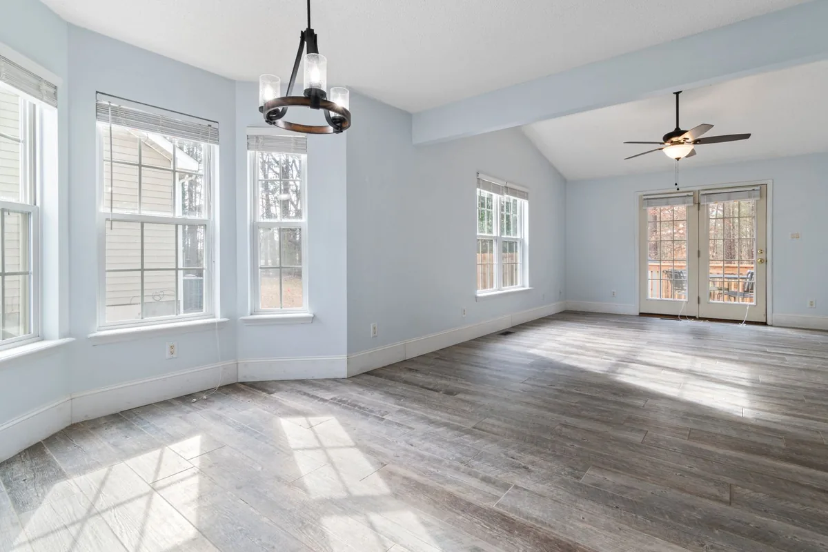 Clean, safe room after biohazard cleanup in Boulevard Heights, Atlanta, GA